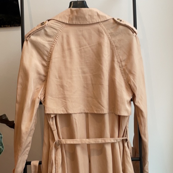 LINE blush light tan trenchcoat - Picture 6 of 8